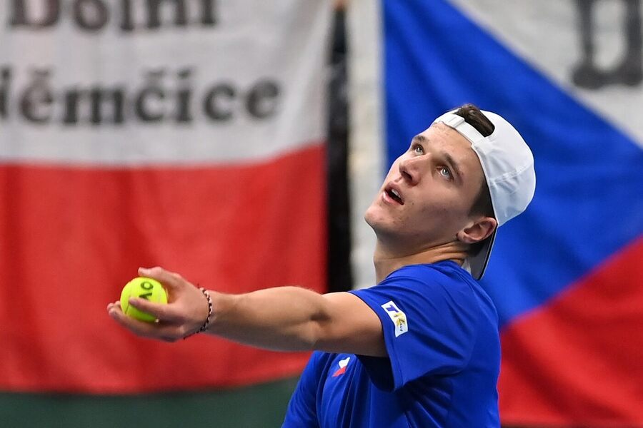 Jakub Menšík Alex De Minaur ATP Vídeň dnes živě